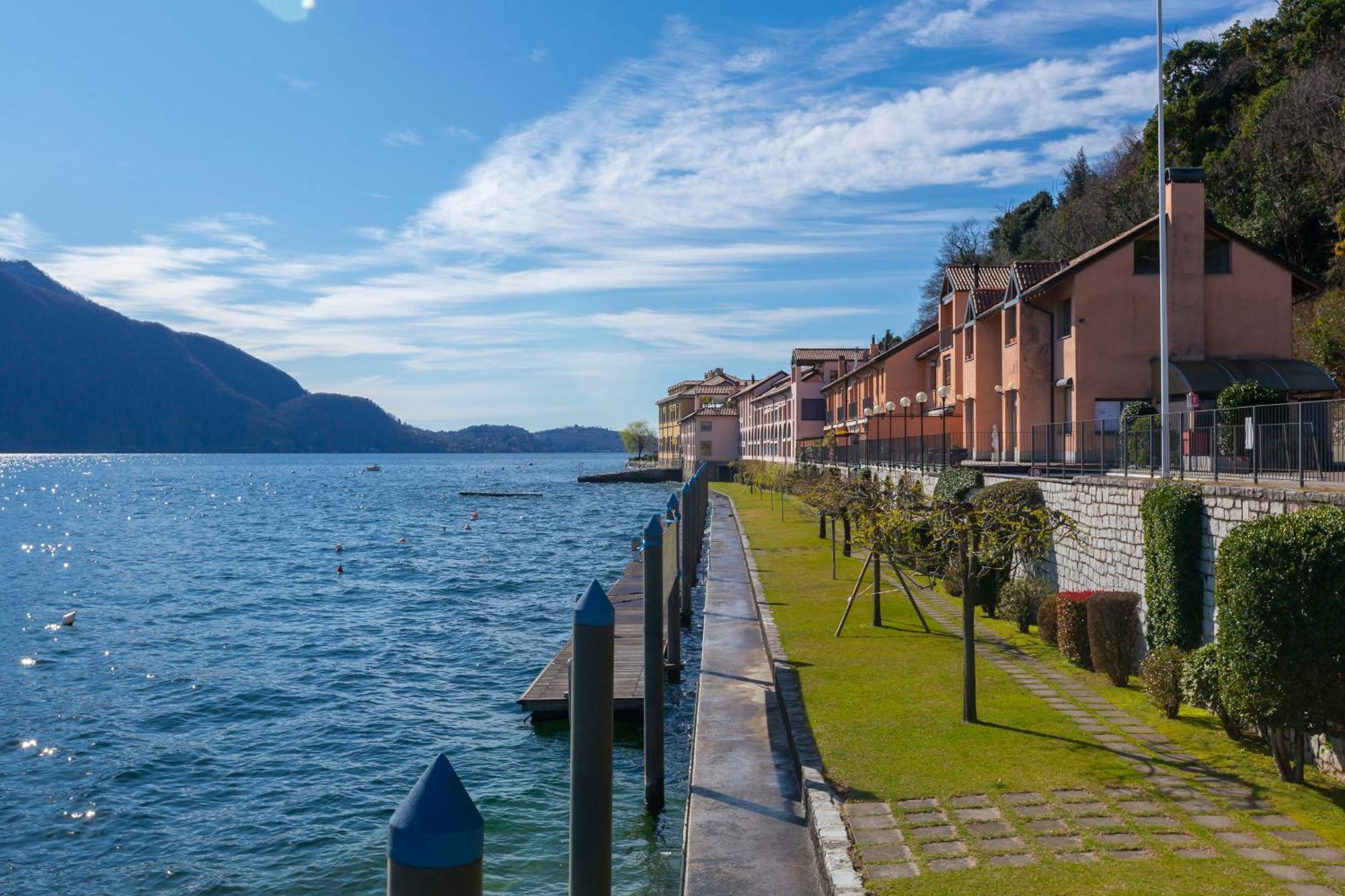 Blu Lake Apartment On Ghiffa Beach - Happy Rentals エクステリア 写真